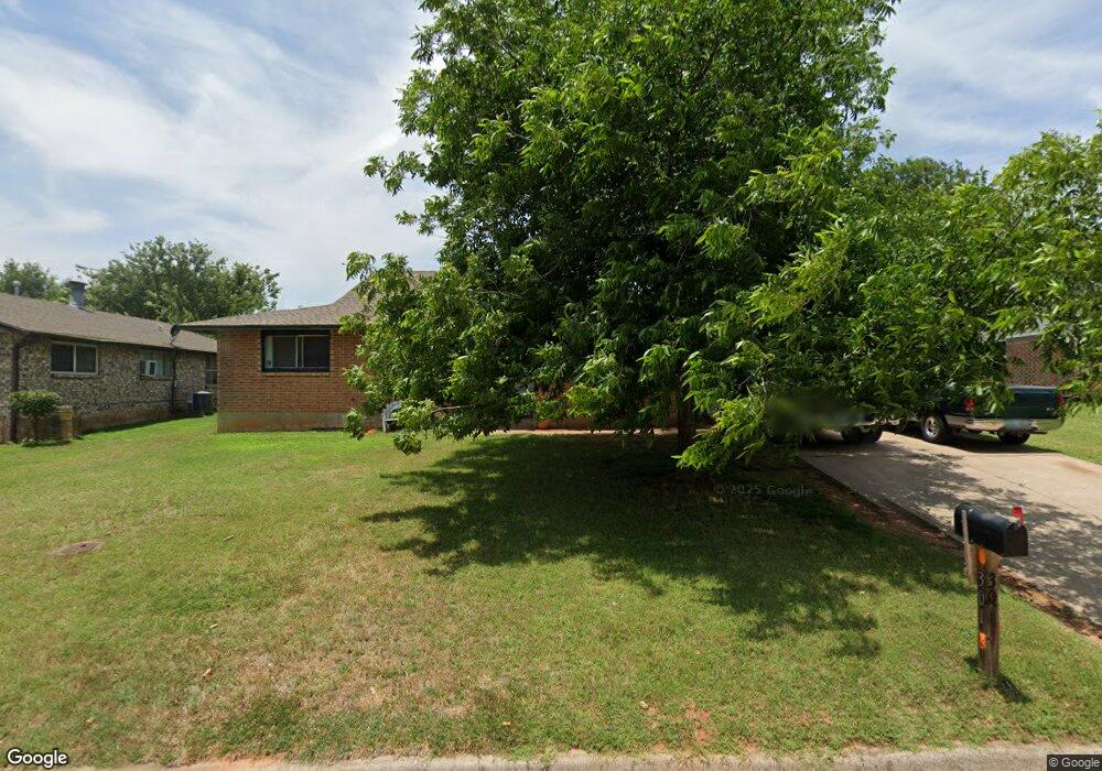 301 Lakewood Blvd, Duncan, OK 73533 - photo 1
