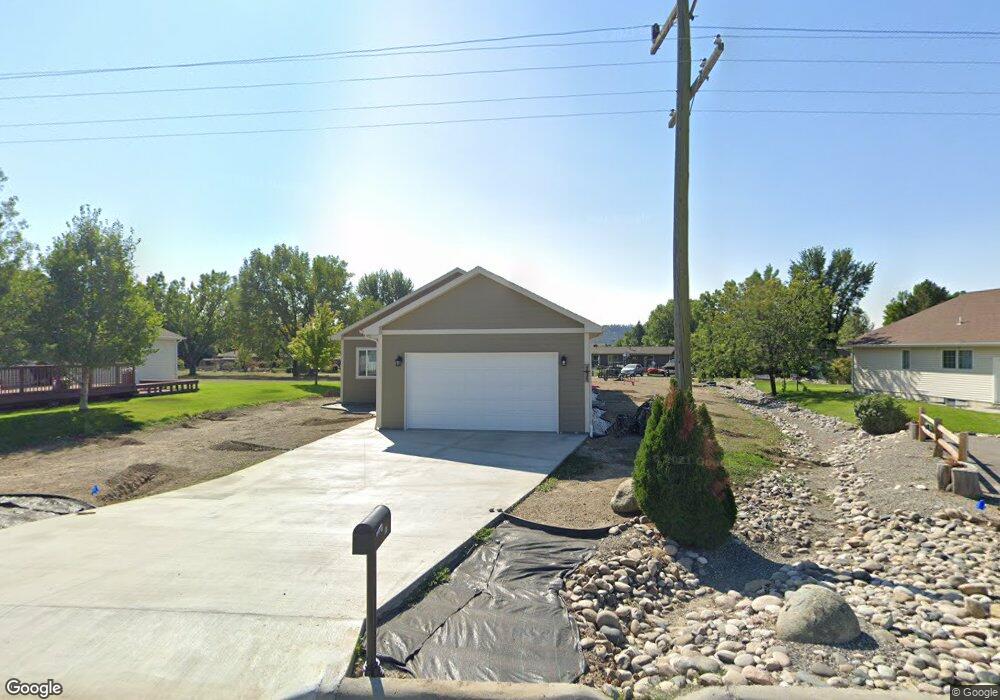 117 E Centennial Rd, Columbus, MT 59019 - photo 1