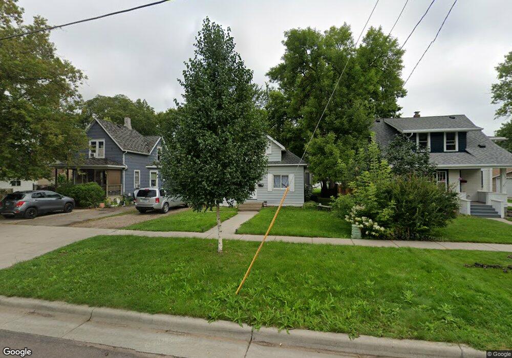 1121 7th Ave S, Fargo, ND 58103 - photo 1