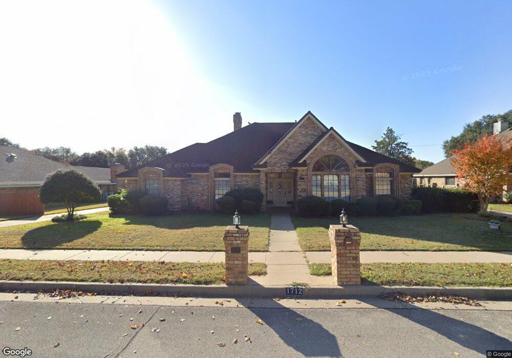 1712 Hampton Ct, Bedford, TX 76021 - photo 1