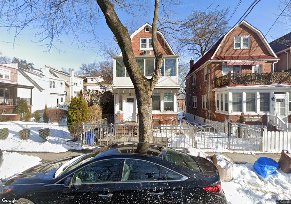 6138 Tyndall Ave unit 2, Bronx, NY 10471 - photo 1