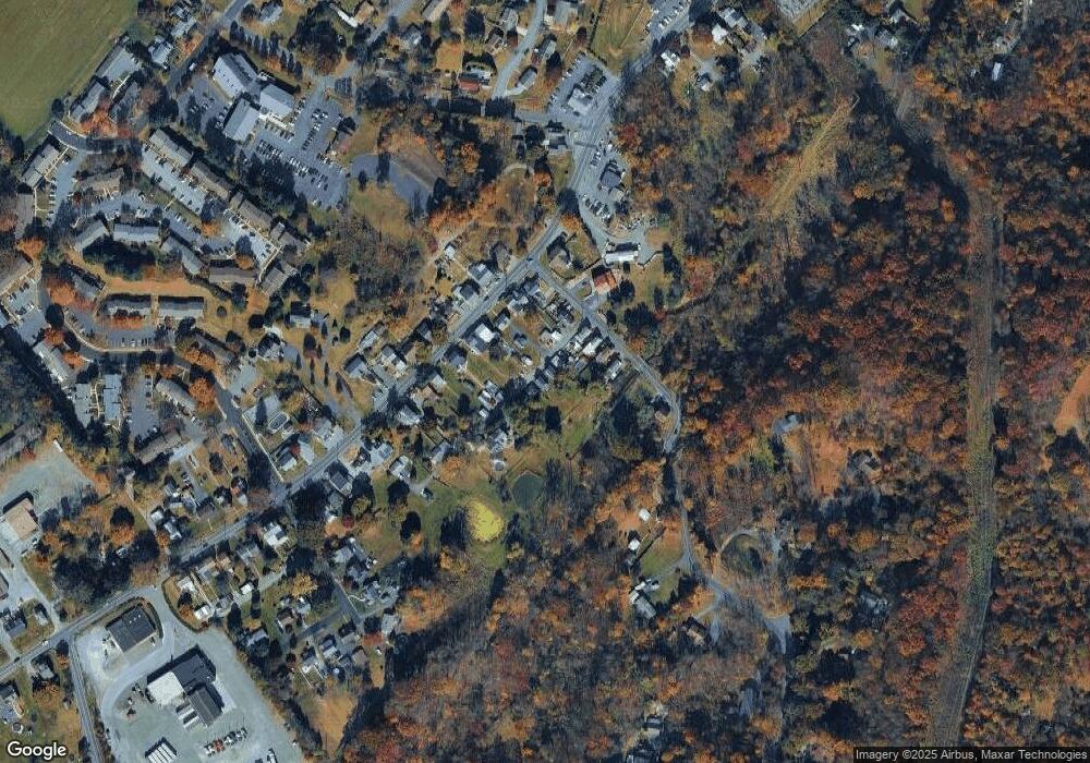 21 Boyer St, Boyertown, PA 19512 - photo 1