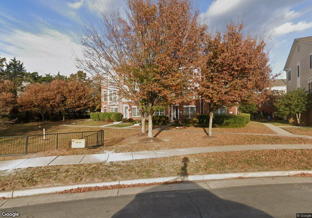 25037 Justice Dr, Chantilly, VA 20152 - photo 1