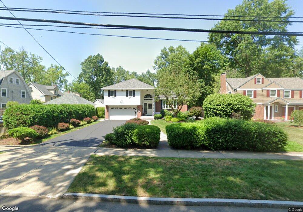 81 Steele Rd, West Hartford, CT 06119 - photo 1