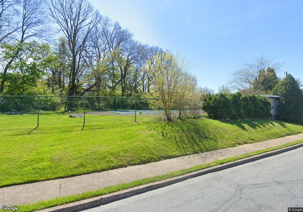 825 Maryland St, Whitehall, PA 18052 - photo 1