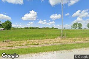 22842 Waggoner Rd, Waggoner, IL 62572