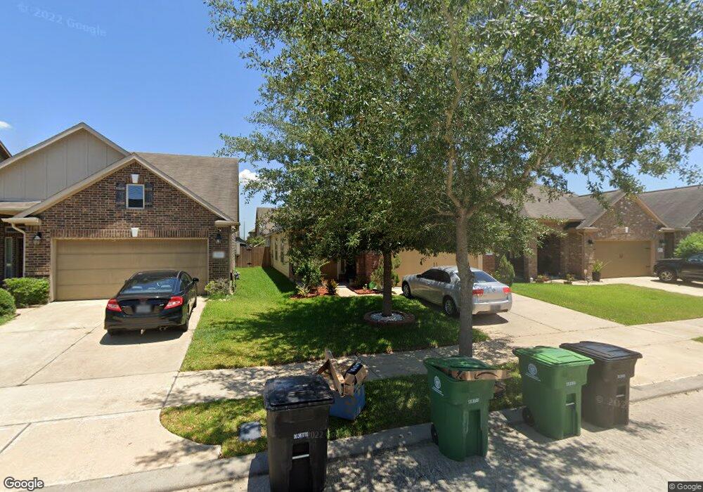 9023 Fuqua Breeze Dr, Houston, TX 77075 - photo 1