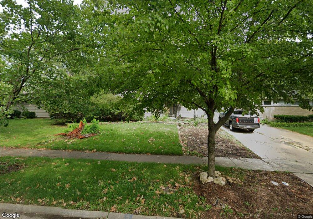 924 N Eagle St, Naperville, IL 60563 - photo 1