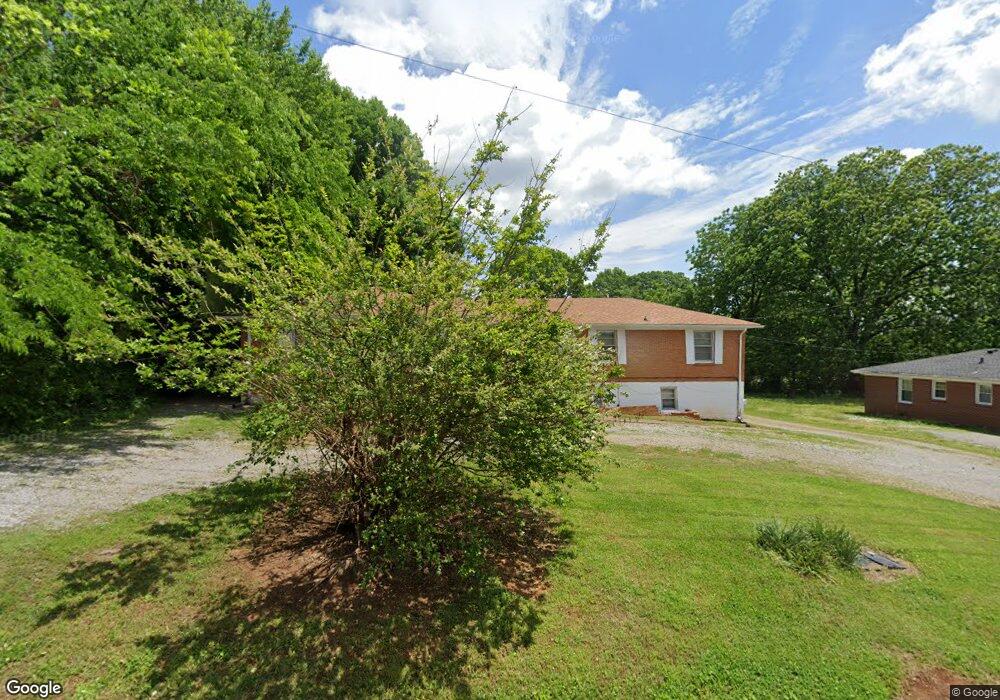 805 Landers St, Shelbyville, TN 37160 - photo 1