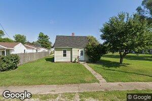 120 6th St, Carbon Cliff, IL 61239