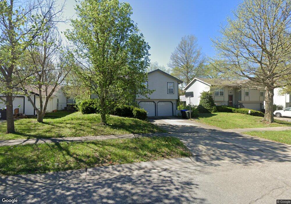 7313 SW 27th St, Topeka, KS 66614 - photo 1