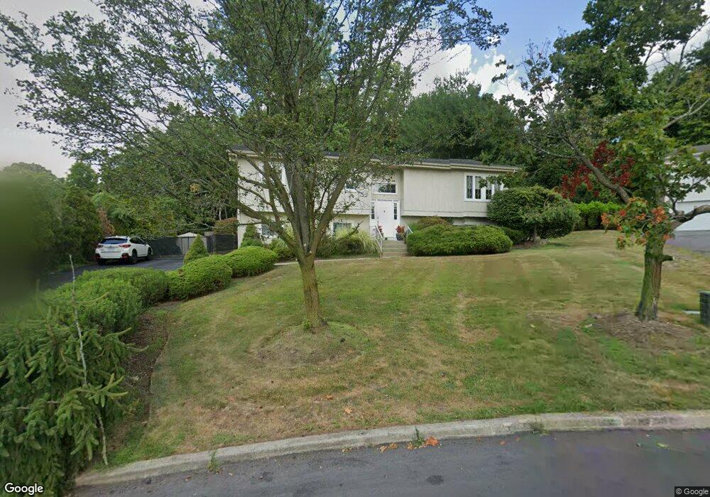 14 Robin Ct, Congers, NY 10920 - photo 1