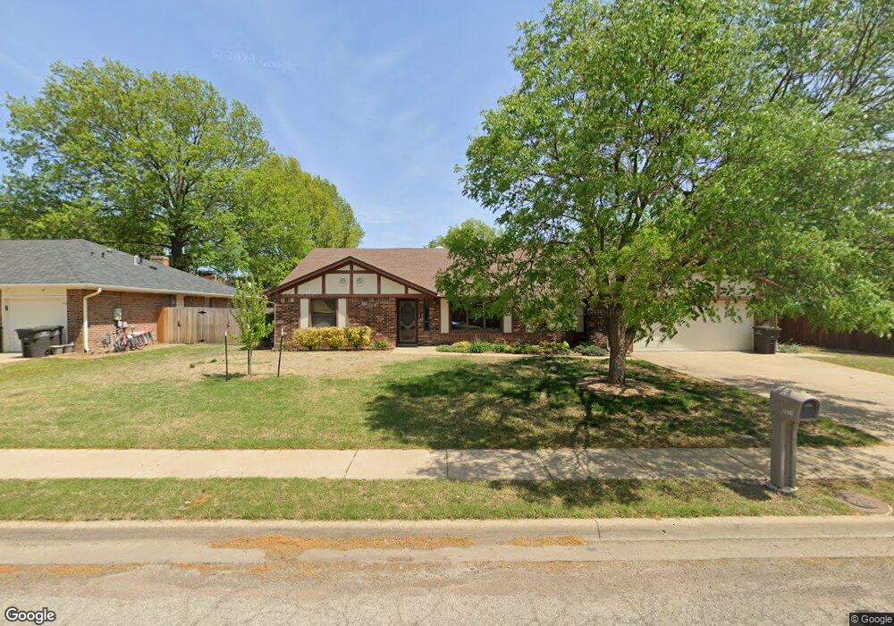 3216 Cambridge Ct, Bartlesville, OK 74006 - photo 1