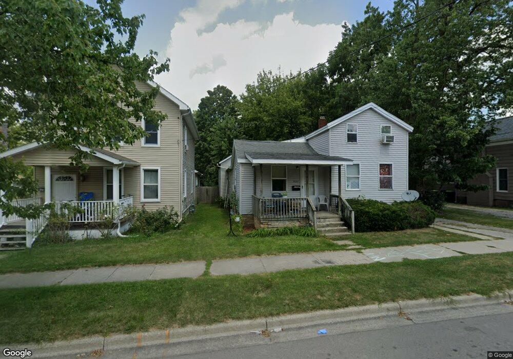 527 E Maumee St, Adrian, MI 49221 - photo 1