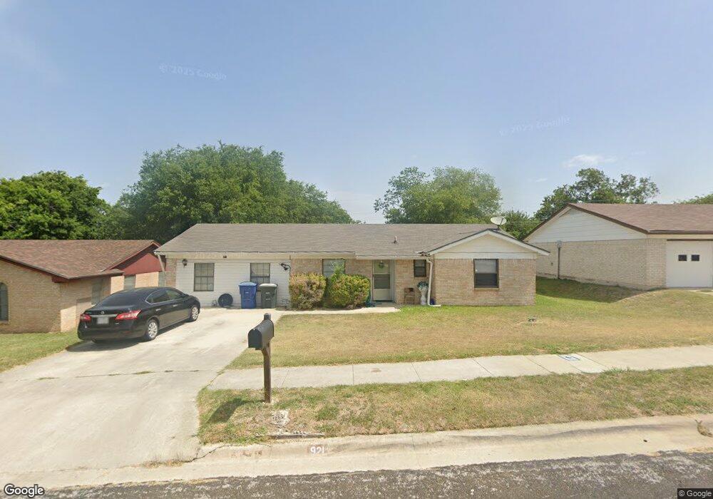 921 Randa St, Copperas Cove, TX 76522 - photo 1