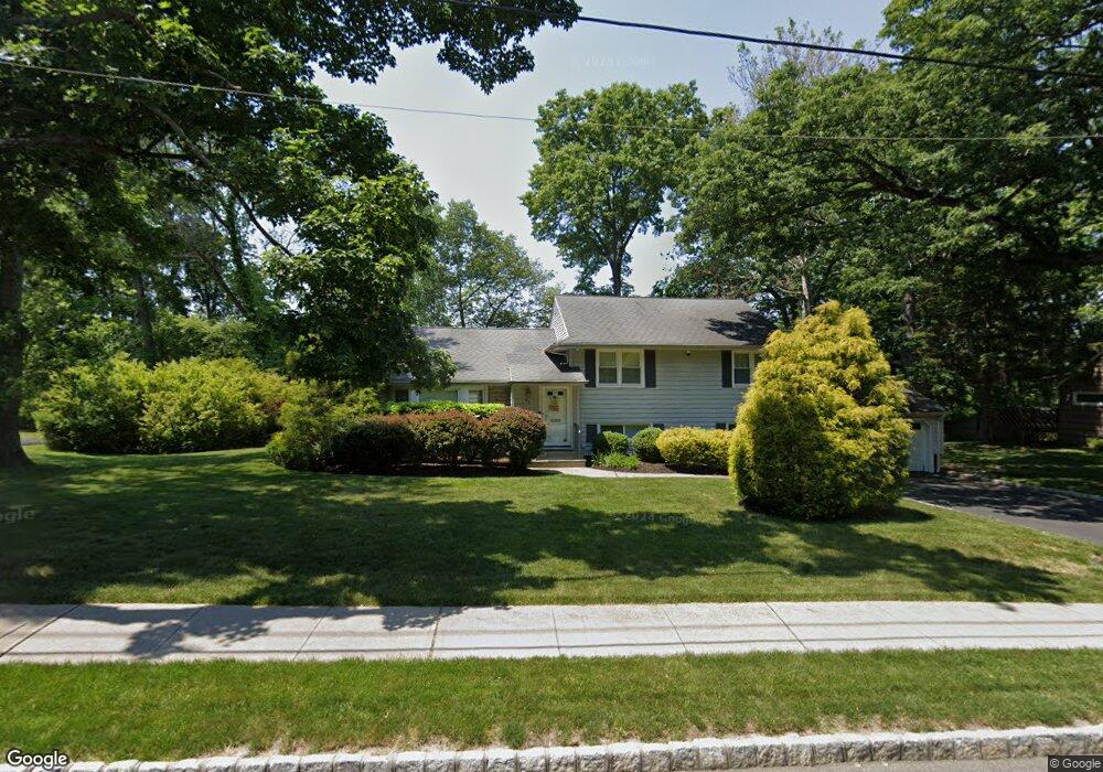 21 Orchard Ln, Livingston, NJ 07039 - photo 1