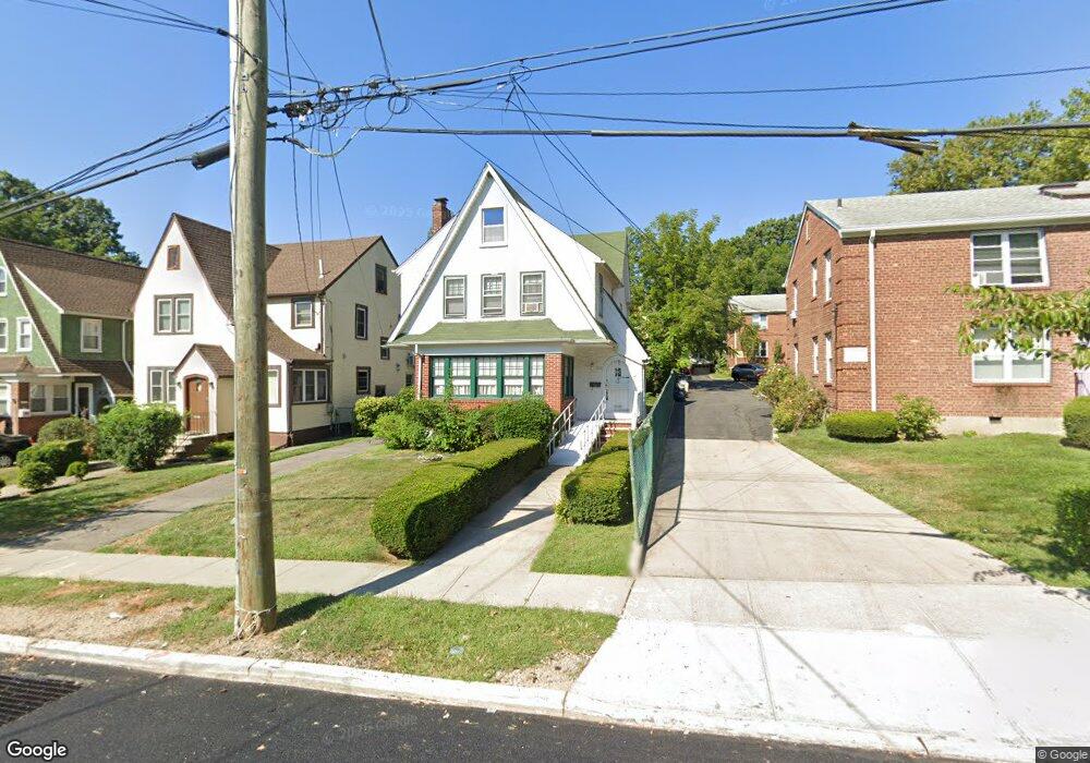 3512 Utopia Pkwy, Flushing, NY 11358 - photo 1