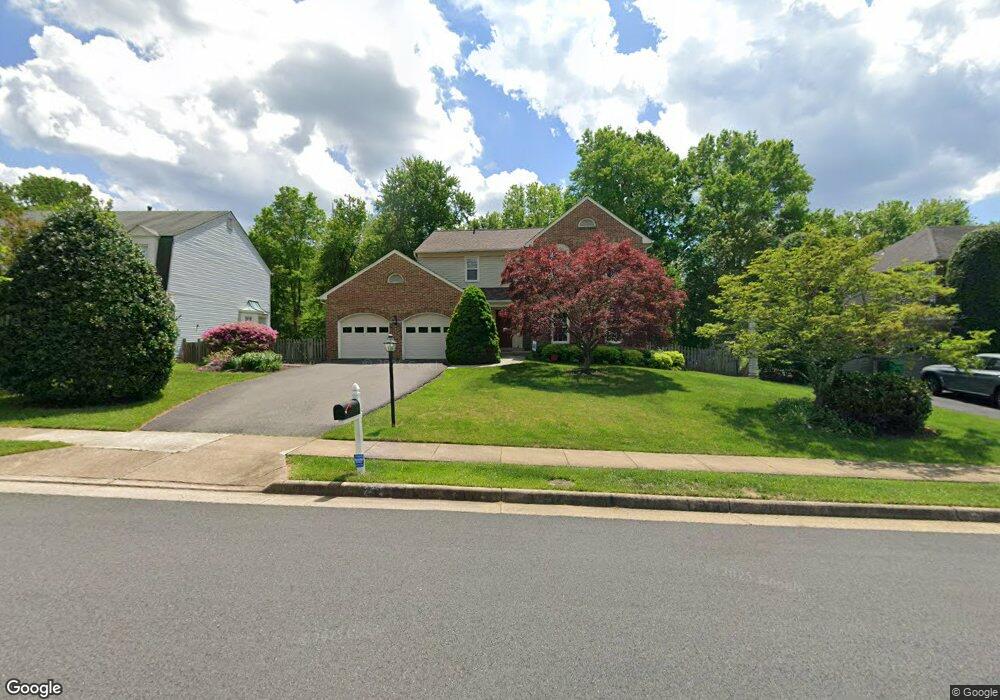 2107 Robin Way Ct, Vienna, VA 22182 - photo 1