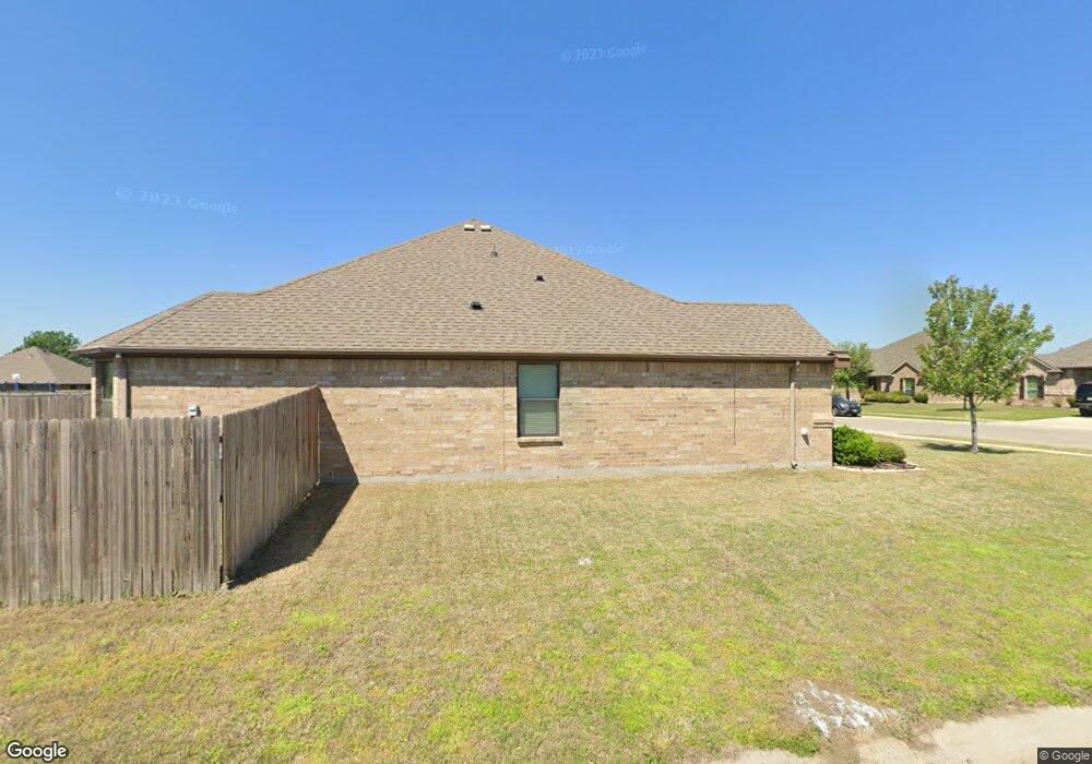 1124 Serendipity Cir, Sanger, TX 76266 - photo 1