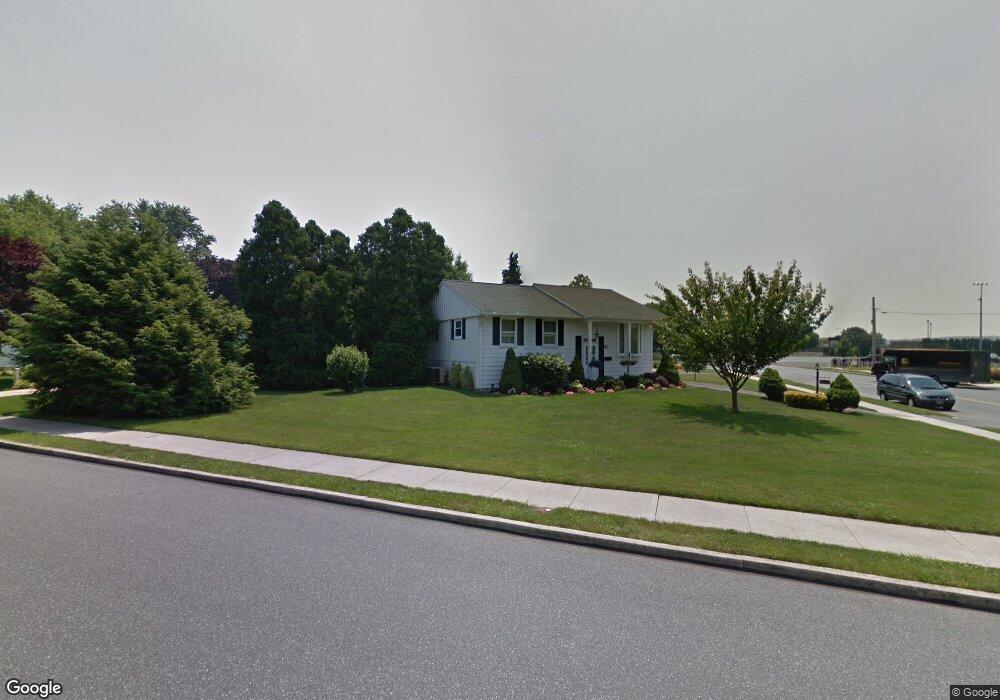 200 E Hemlock St, Palmyra, PA 17078 - photo 1