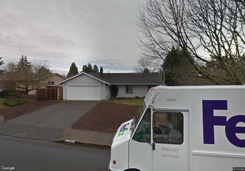 9225 SW Parkview Loop, Beaverton, OR 97008 - photo 1