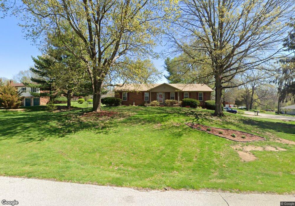 205 Farmbrook Cir, Frankfort, KY 40601 - photo 1