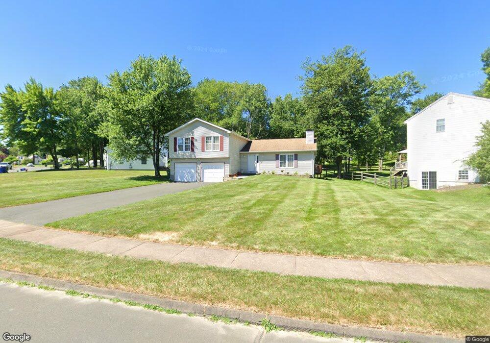 17 Amanda Cir, Windsor, CT 06095 - photo 1