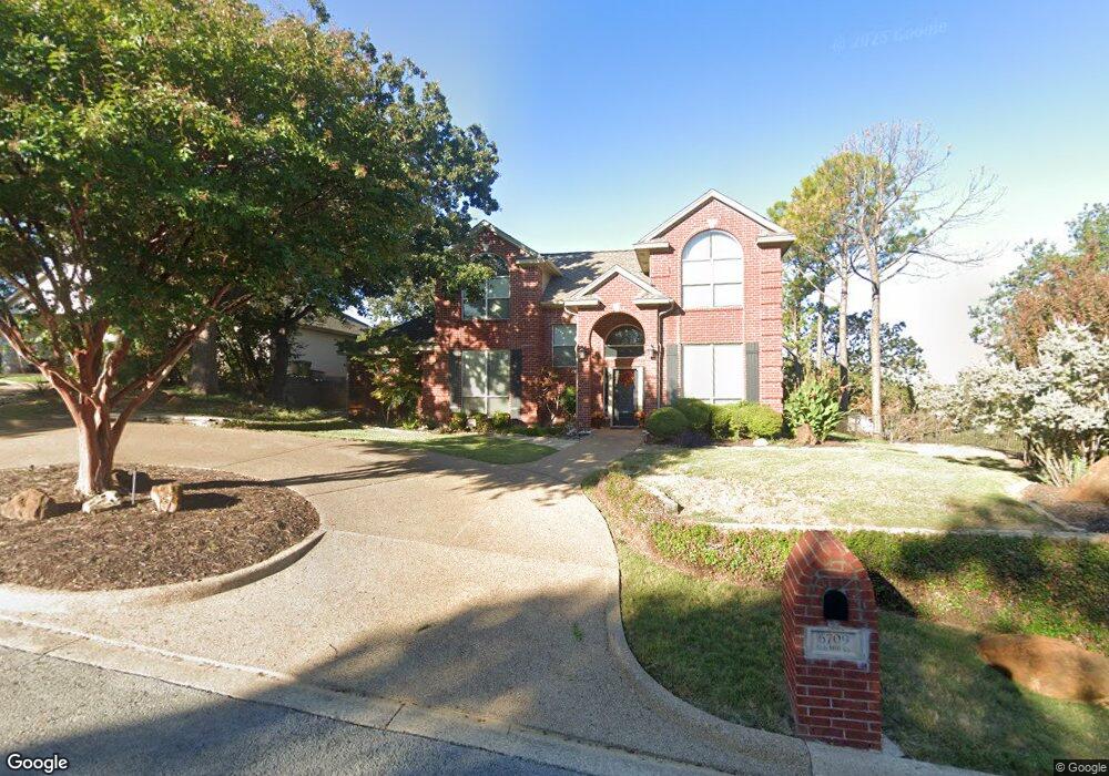 6709 Nob Hill Ct, North Richland Hills, TX 76182 - photo 1