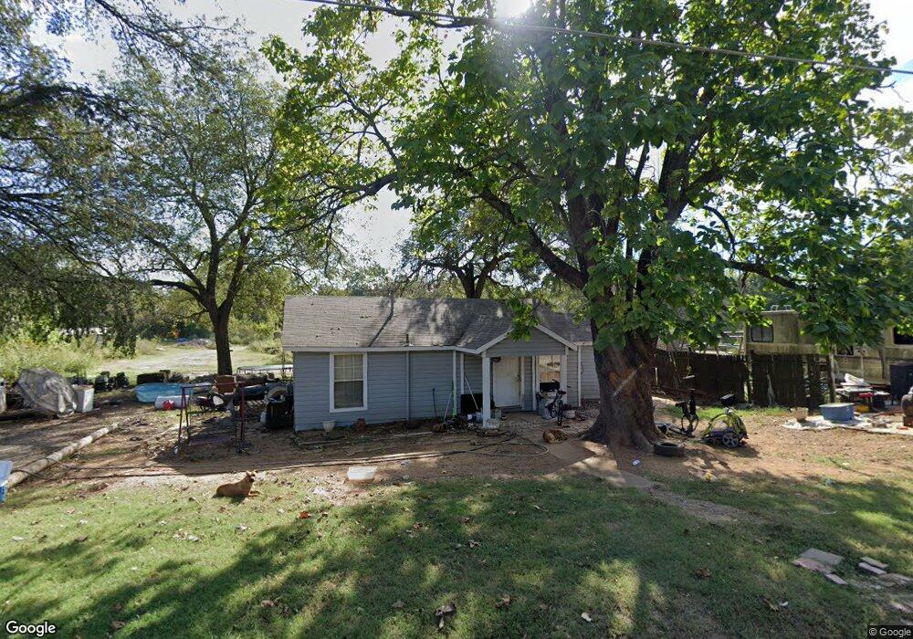 922 NE 4th Ave, Durant, OK 74701 - photo 1