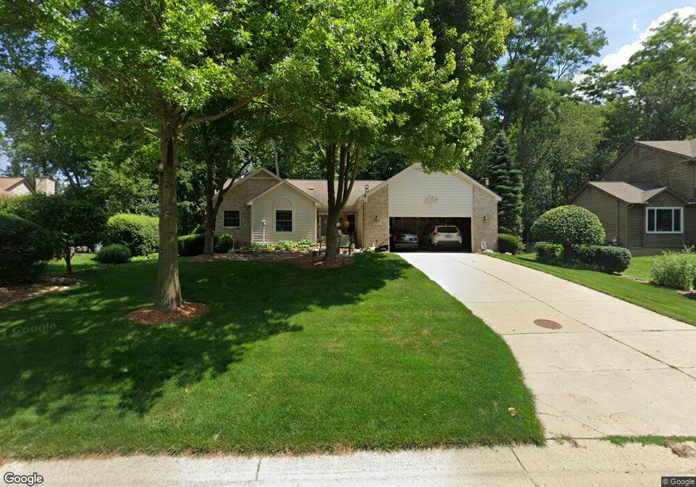 1571 Cardinal Ridge, West Bloomfield, MI 48324 - photo 1