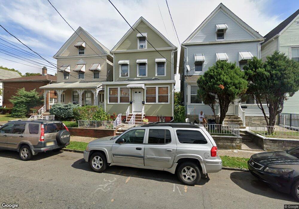 342 Washington Ave, Elizabeth, NJ 07202 - photo 1