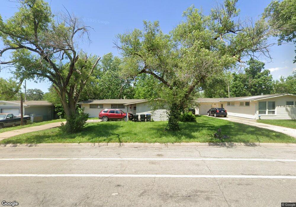 1318 SW Croix St, Topeka, KS 66611 - photo 1