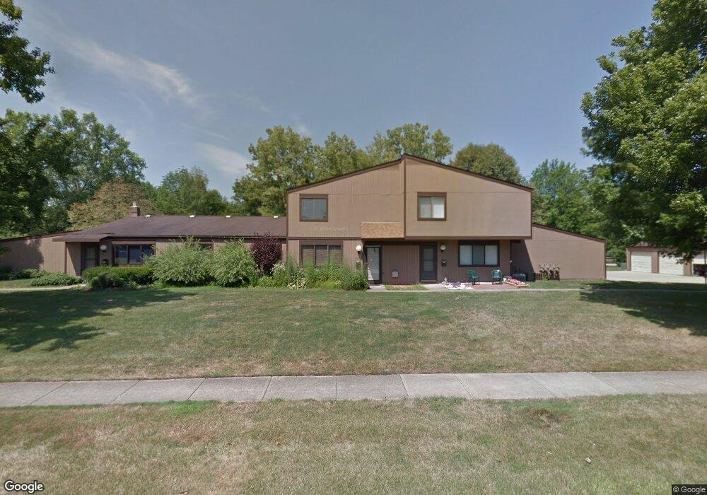 9604 Fernwood Dr unit 9604, Olmsted Falls, OH 44138 - photo 1