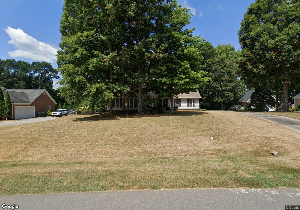 2409 Hickory Forest Dr, Asheboro, NC 27203 - photo 1