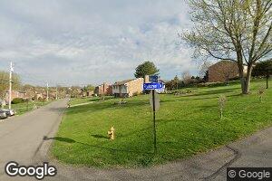 2 Sunnycrest Dr, Cecil, PA 15321