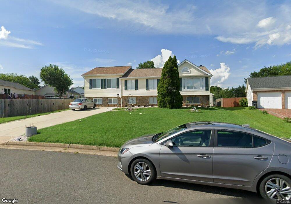 9827 Nimitz Ct, Manassas, VA 20109 - photo 1