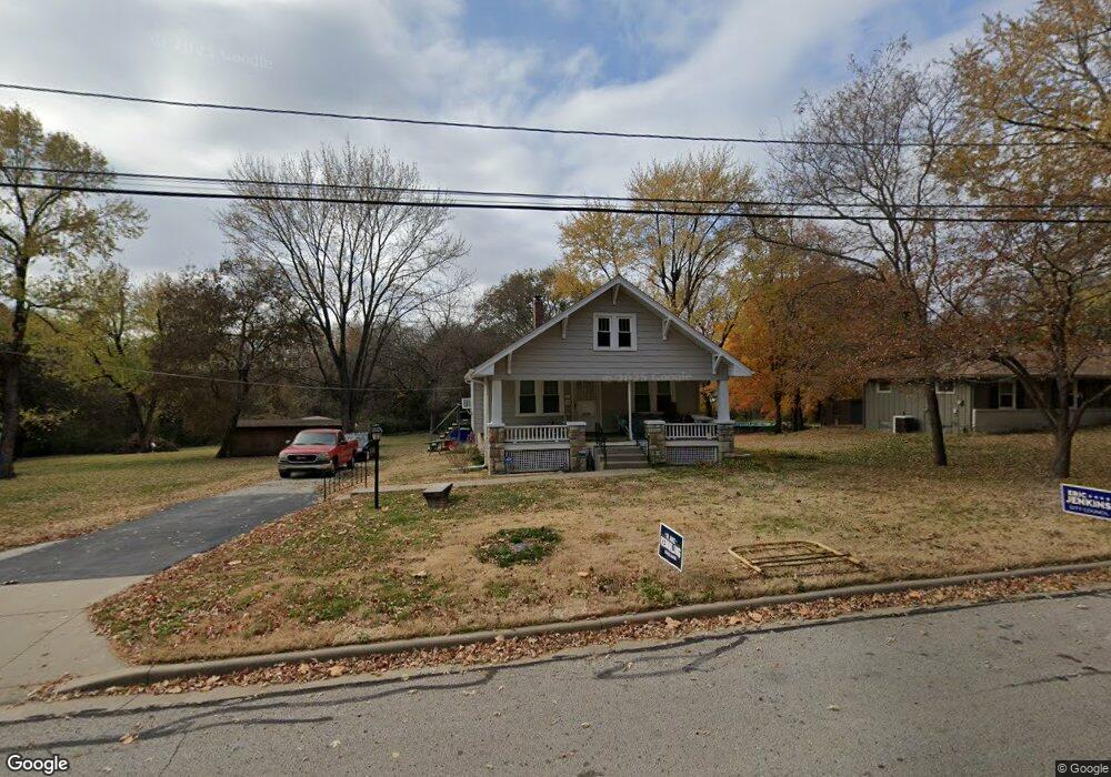 5620 Flint St, Shawnee, KS 66203 - photo 1