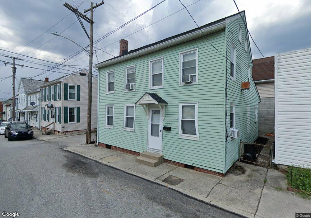 112 Mcallister St, Hanover, PA 17331 - photo 1