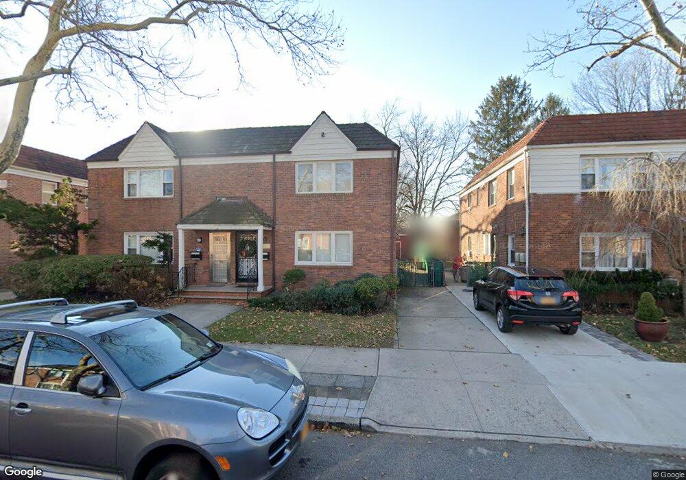 7340 197th St, Fresh Meadows, NY 11366 - photo 1