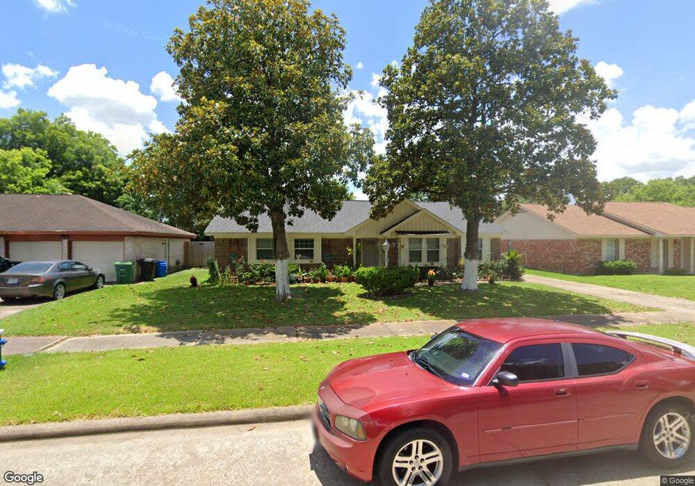 8218 Gulfwood Ln, Houston, TX 77075 - photo 1