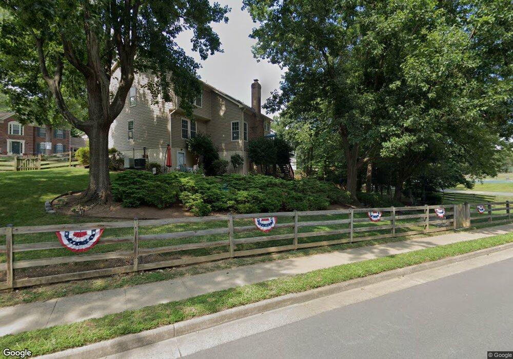 16613 Chalice Ct, Dumfries, VA 22025 - photo 1