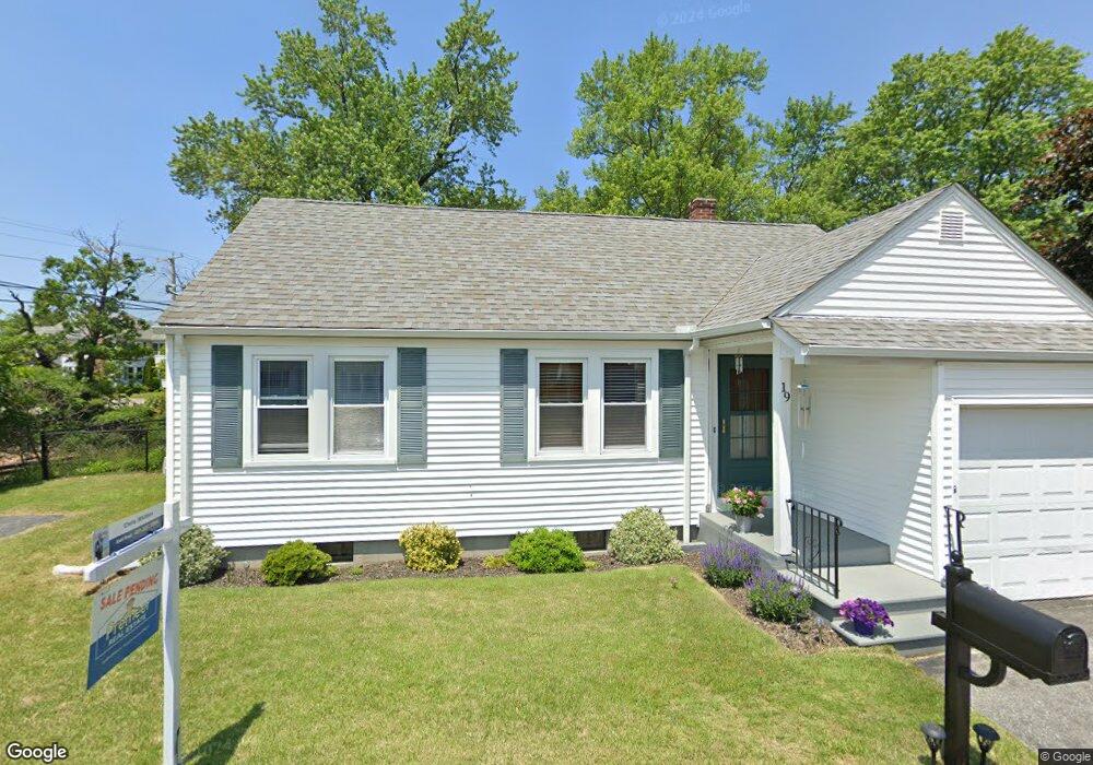 19 Parkis St, Uxbridge, MA 01569 - photo 1