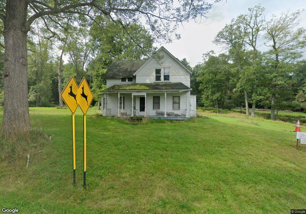 519 Rowland Rd, Greeley, PA 18425 - photo 1