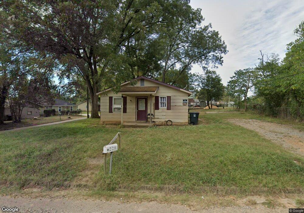 229 E Locust St, Durant, OK 74701 - photo 1