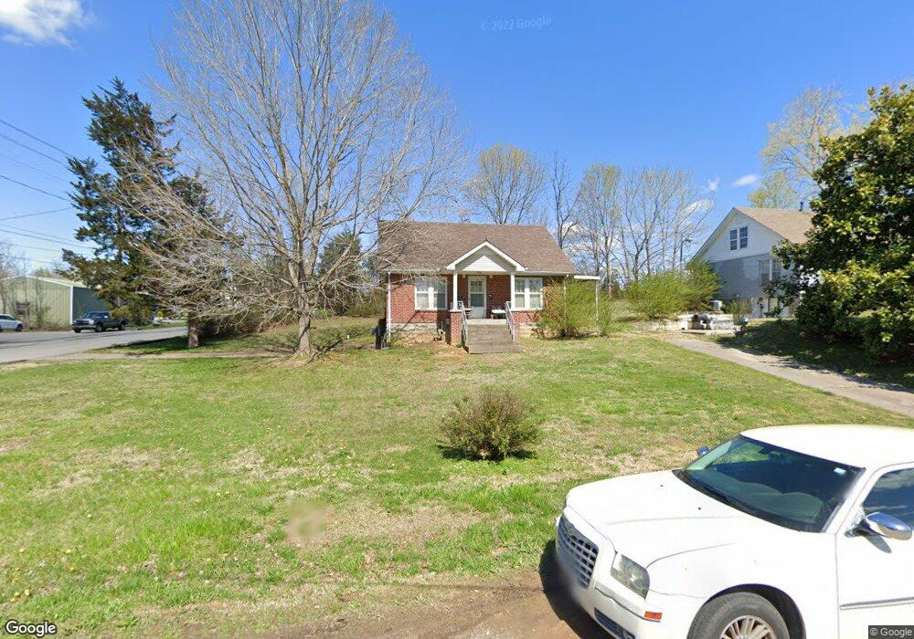 100 Laurel Ave, Dickson, TN 37055 - photo 1