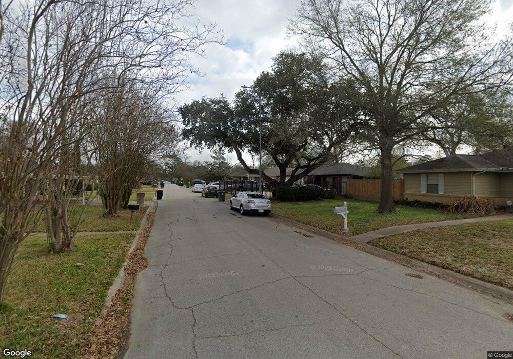 2920 Trenton Rd, Houston, TX 77093 - photo 1