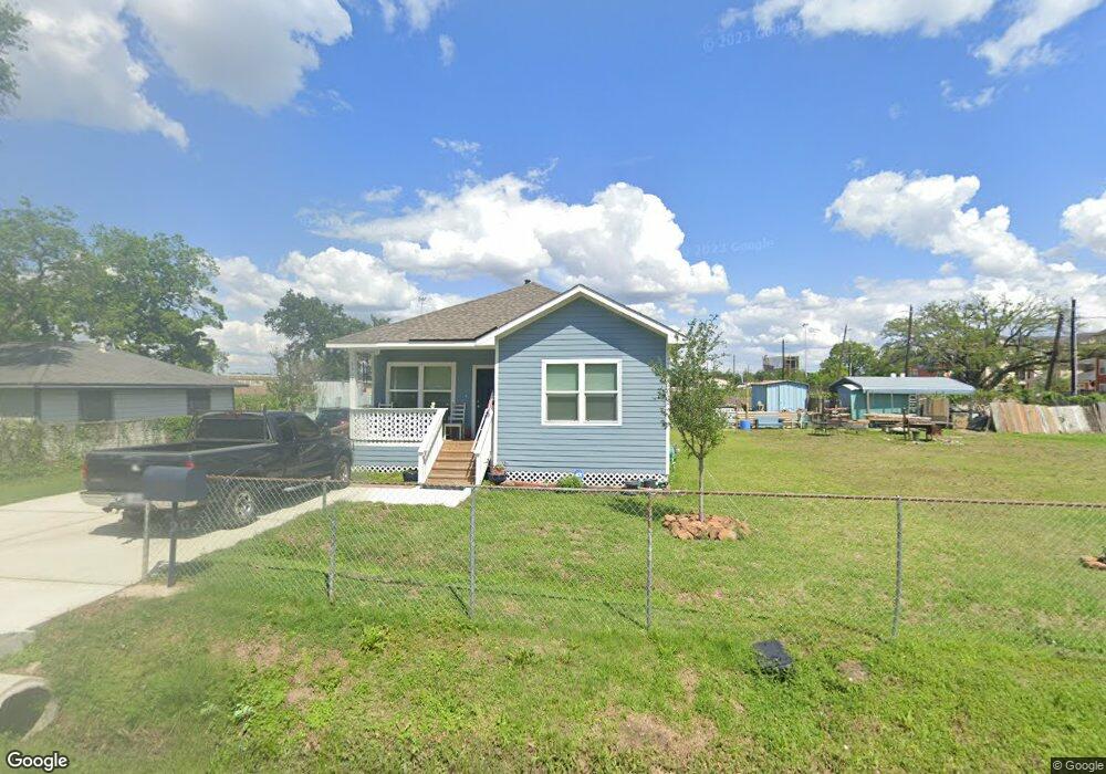 5302 Werner St, Houston, TX 77022 - photo 1