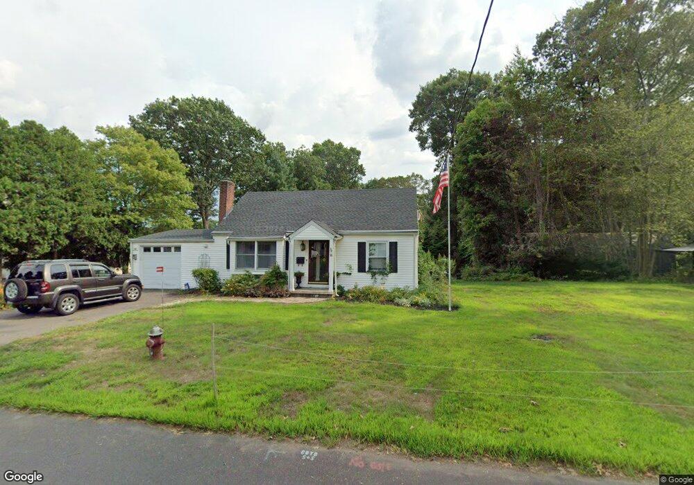 16 Edgewood St, Cromwell, CT 06416 - photo 1