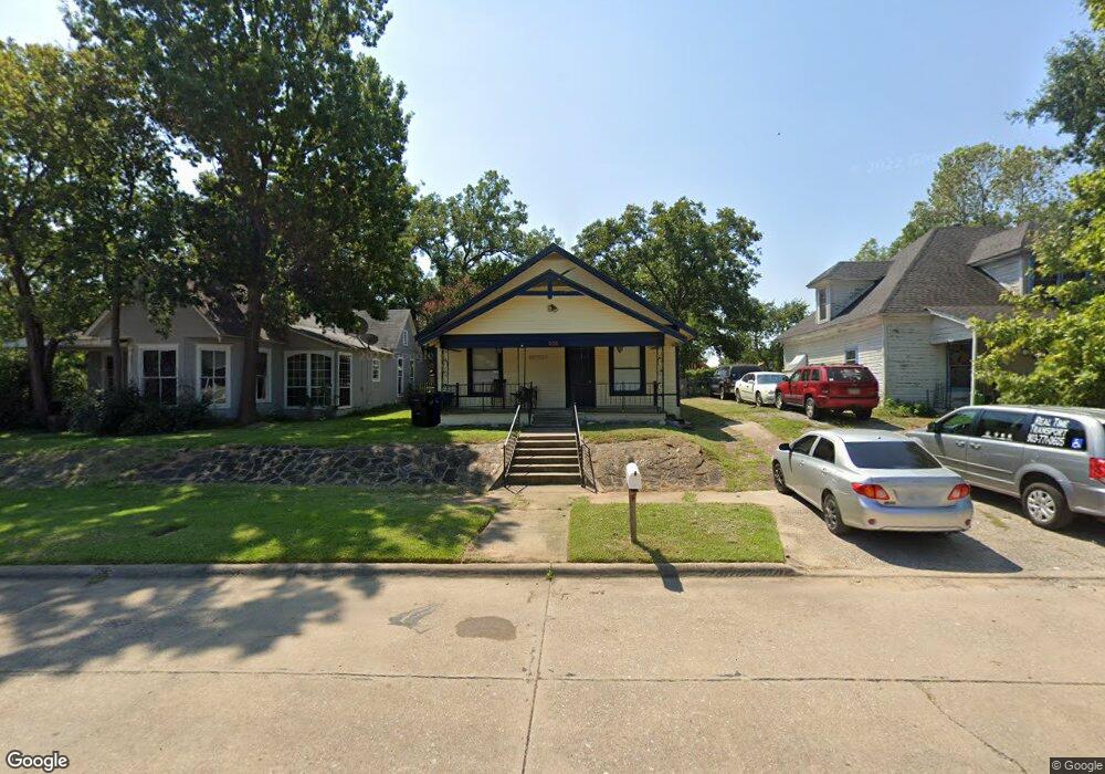 906 W Day St, Denison, TX 75020 - photo 1