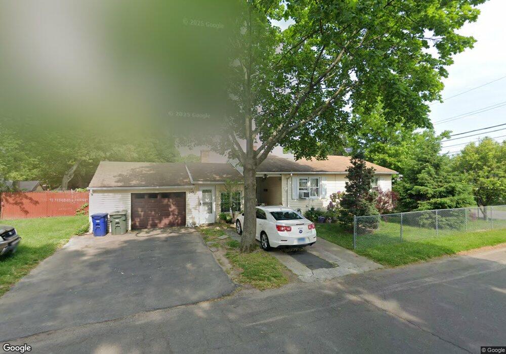 249 Fiske Ave, Bridgeport, CT 06606 - photo 1